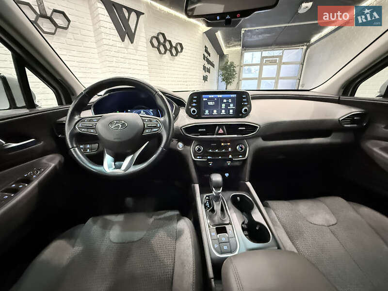 Внедорожник / Кроссовер Hyundai Santa FE 2019 в Одессе