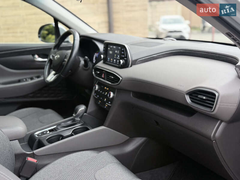 Внедорожник / Кроссовер Hyundai Santa FE 2019 в Одессе