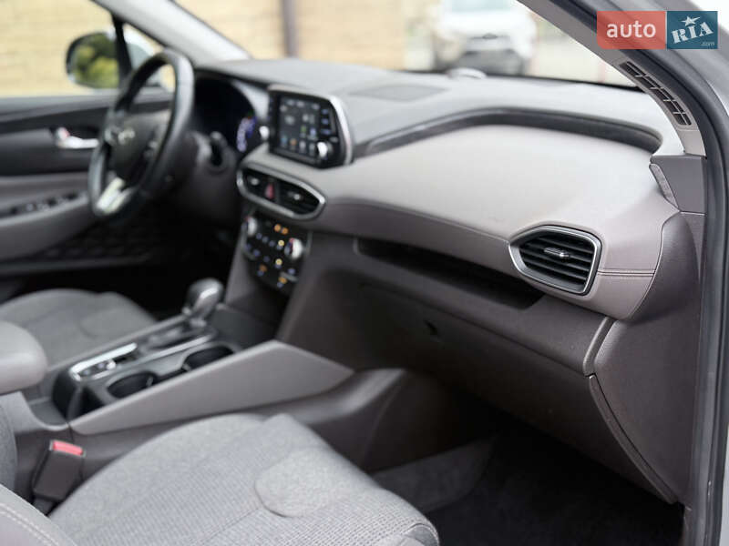 Внедорожник / Кроссовер Hyundai Santa FE 2019 в Одессе