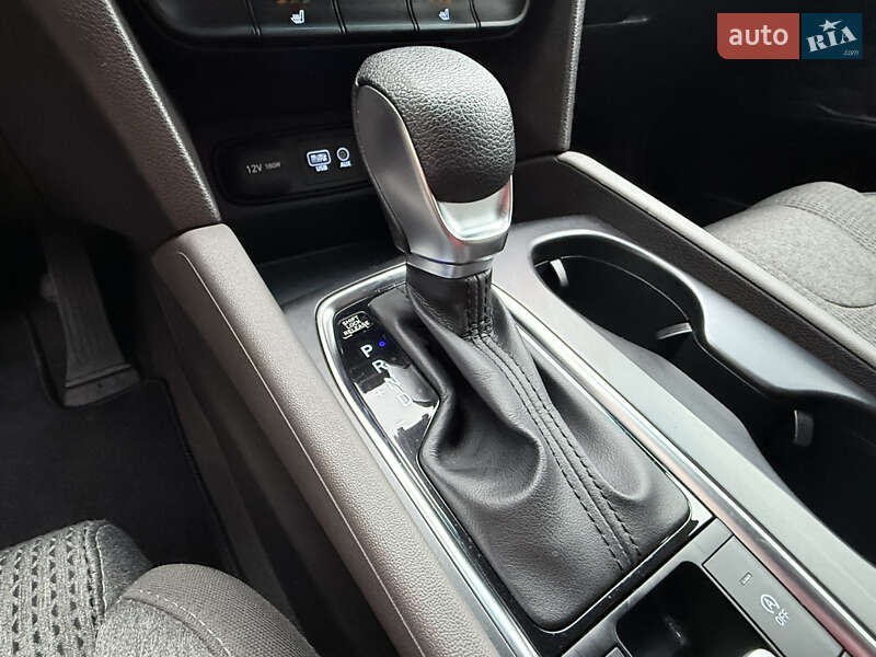 Внедорожник / Кроссовер Hyundai Santa FE 2019 в Одессе