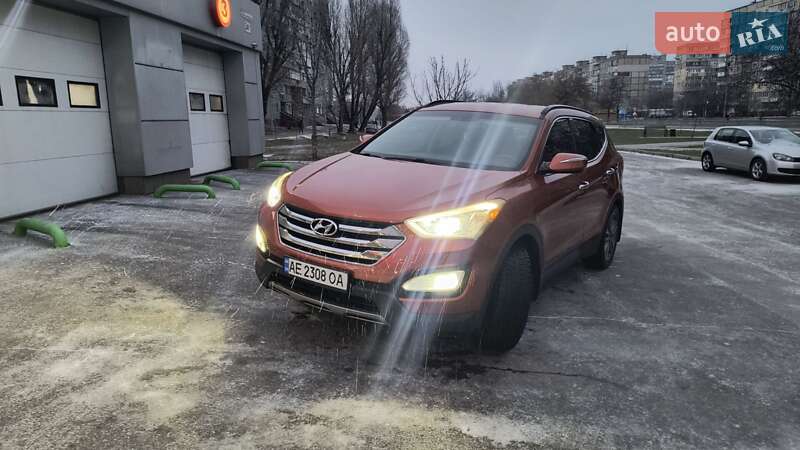 Внедорожник / Кроссовер Hyundai Santa FE 2013 в Днепре