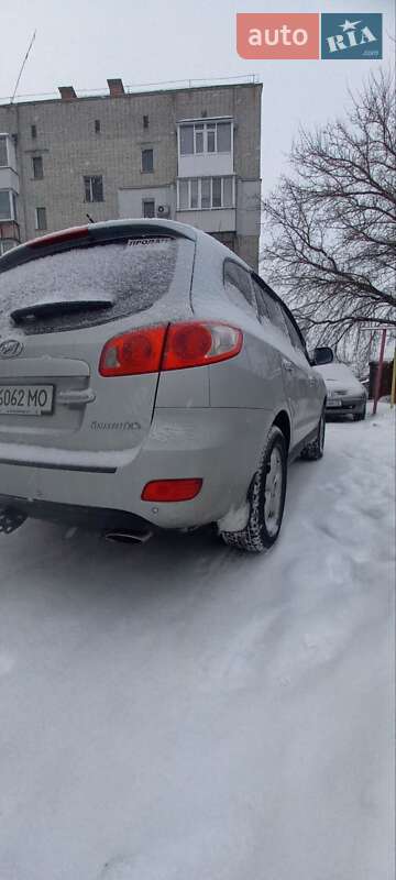 Внедорожник / Кроссовер Hyundai Santa FE 2009 в Шостке