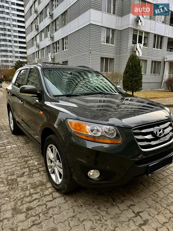 Hyundai Santa FE