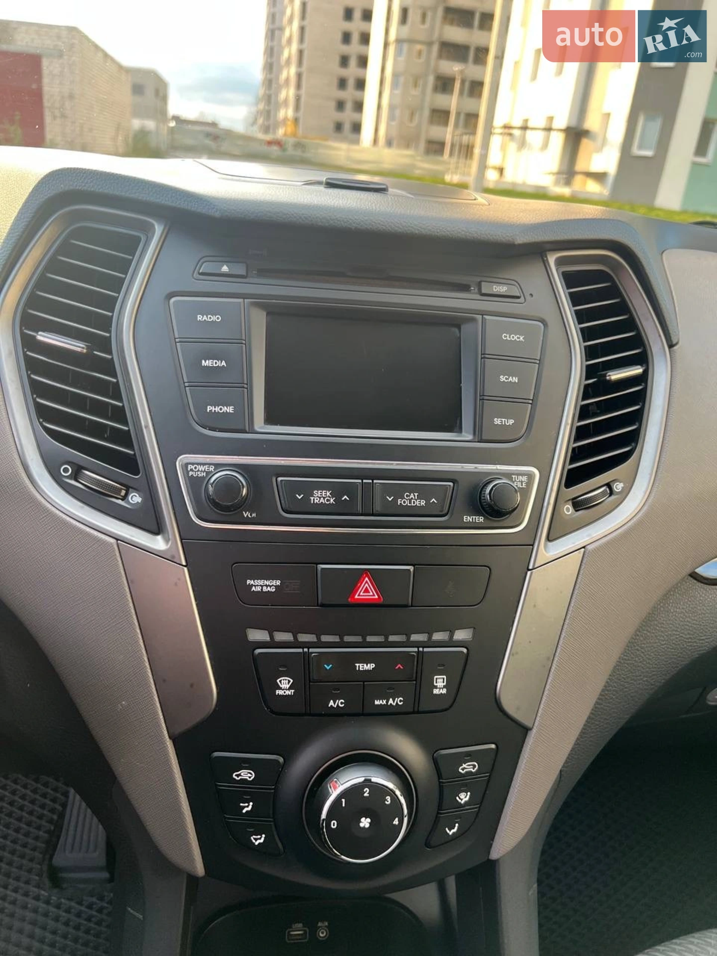 2016 Hyundai Santa Fe - мініатюра 25