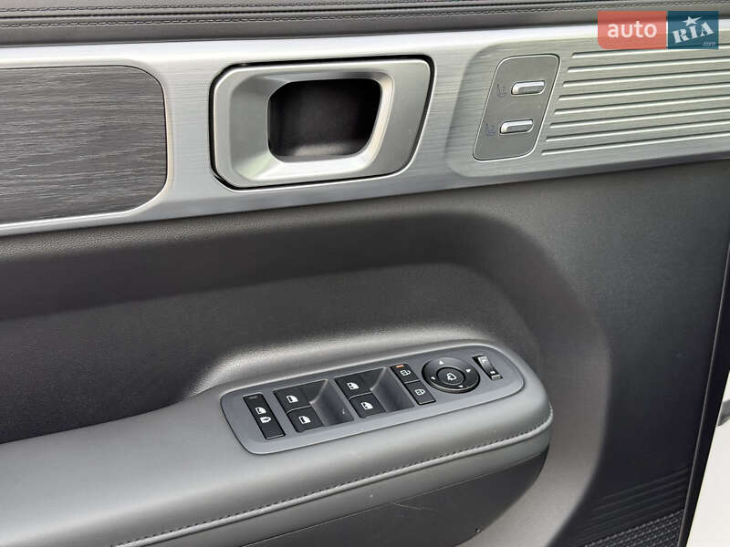 Внедорожник / Кроссовер Hyundai Santa FE 2024 в Киеве