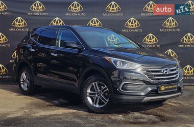 Внедорожник / Кроссовер Hyundai Santa FE 2017 в Киеве