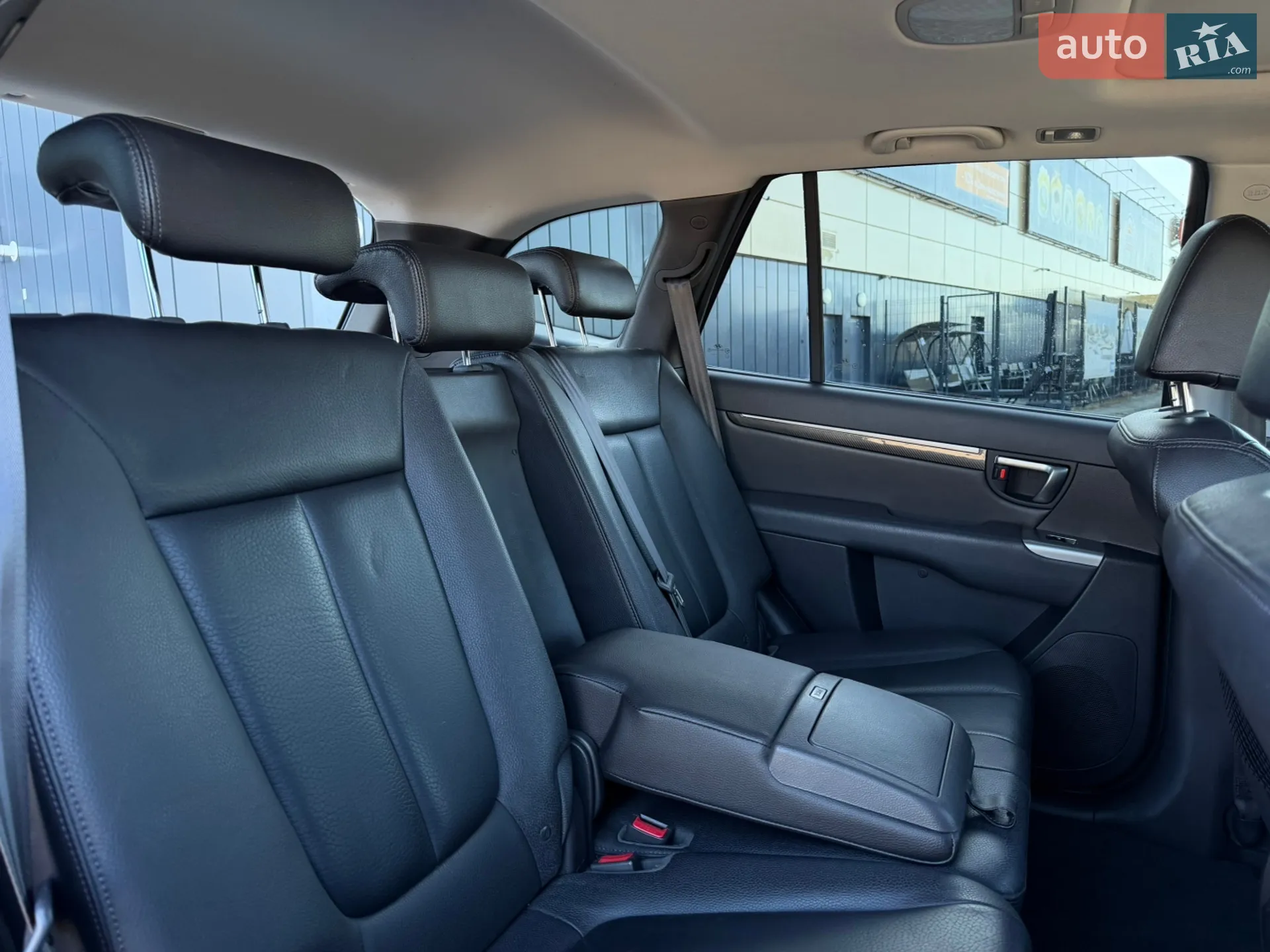 2010 Hyundai Santa Fe - мініатюра 39