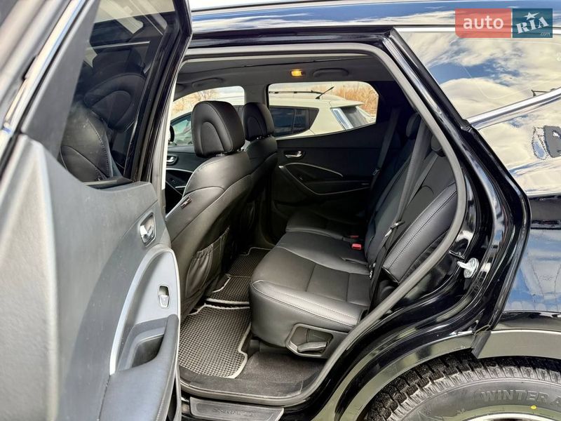 Внедорожник / Кроссовер Hyundai Santa FE 2013 в Киеве