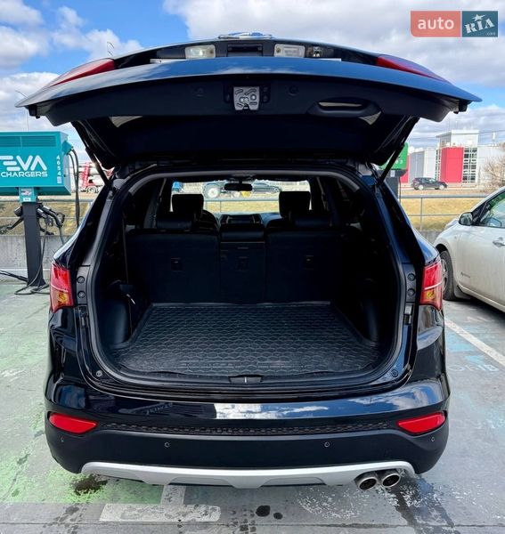 Внедорожник / Кроссовер Hyundai Santa FE 2013 в Киеве