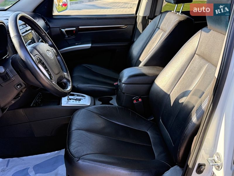 Внедорожник / Кроссовер Hyundai Santa FE 2012 в Днепре