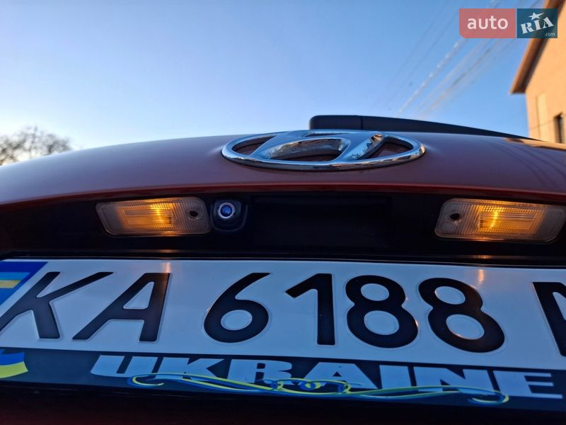 Внедорожник / Кроссовер Hyundai Santa FE 2016 в Киеве