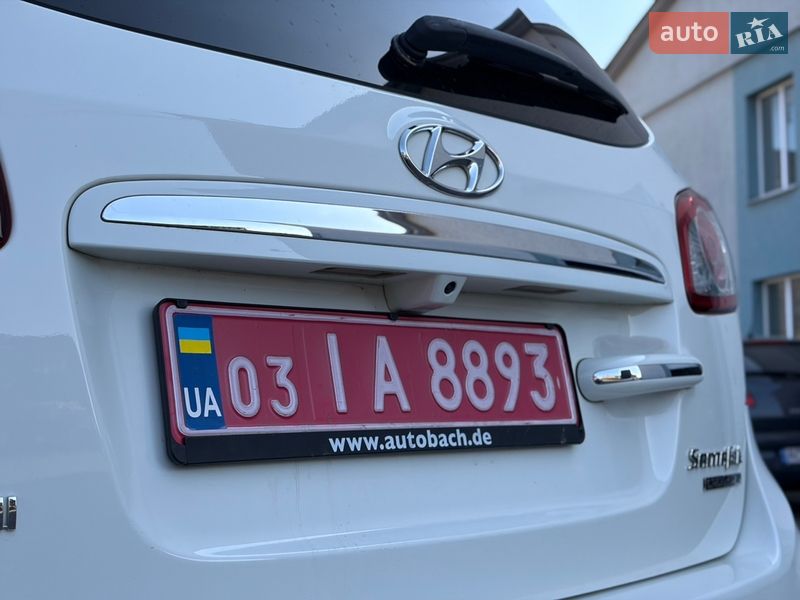 Внедорожник / Кроссовер Hyundai Santa FE 2012 в Луцке