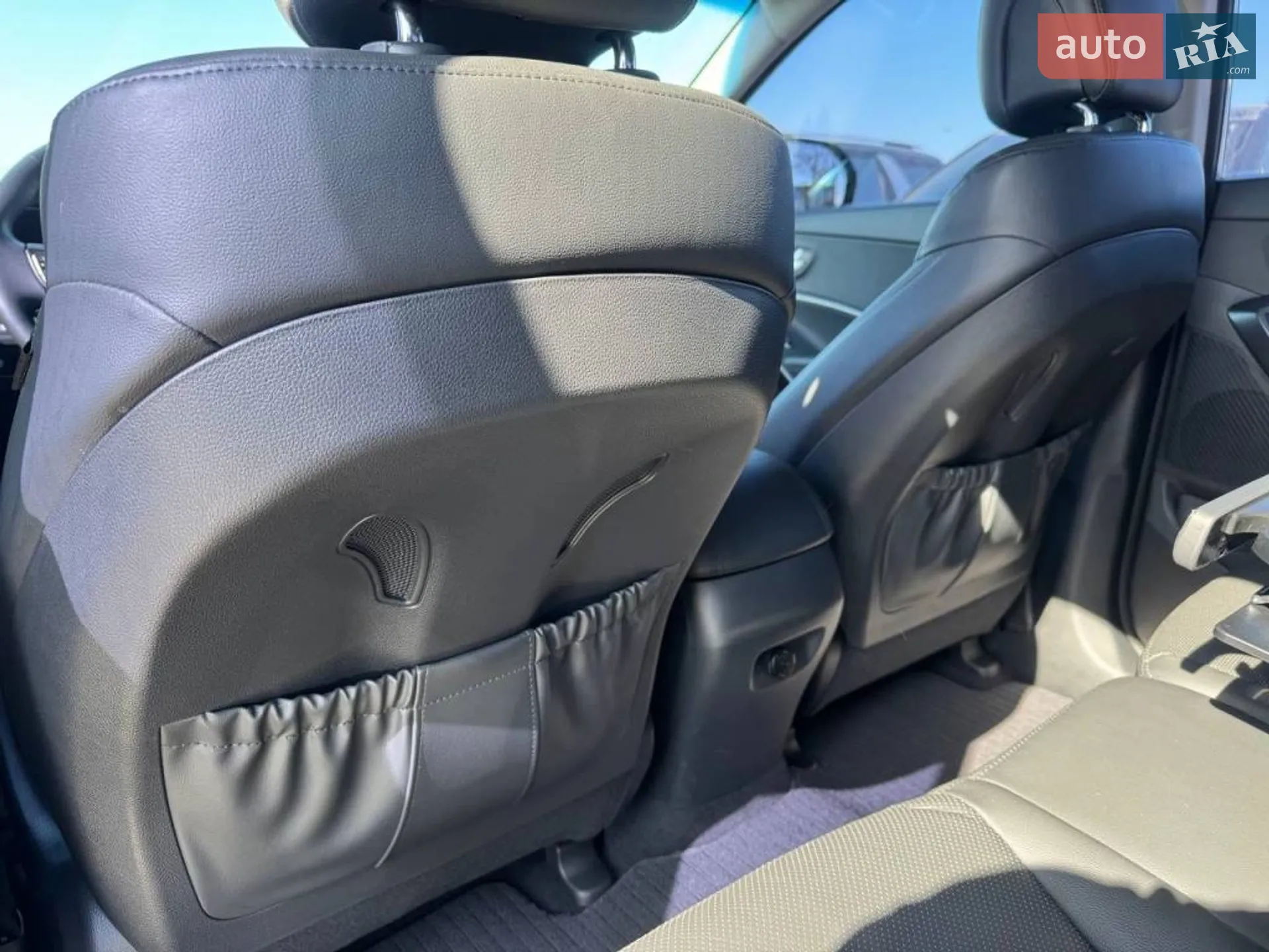 2017 Hyundai Santa Fe - мініатюра 26