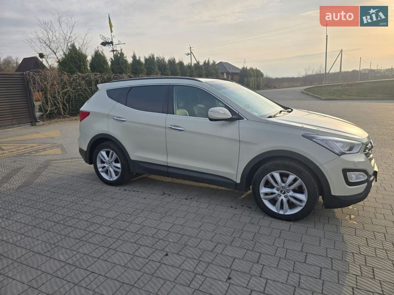 Внедорожник / Кроссовер Hyundai Santa FE 2014 в Стрые