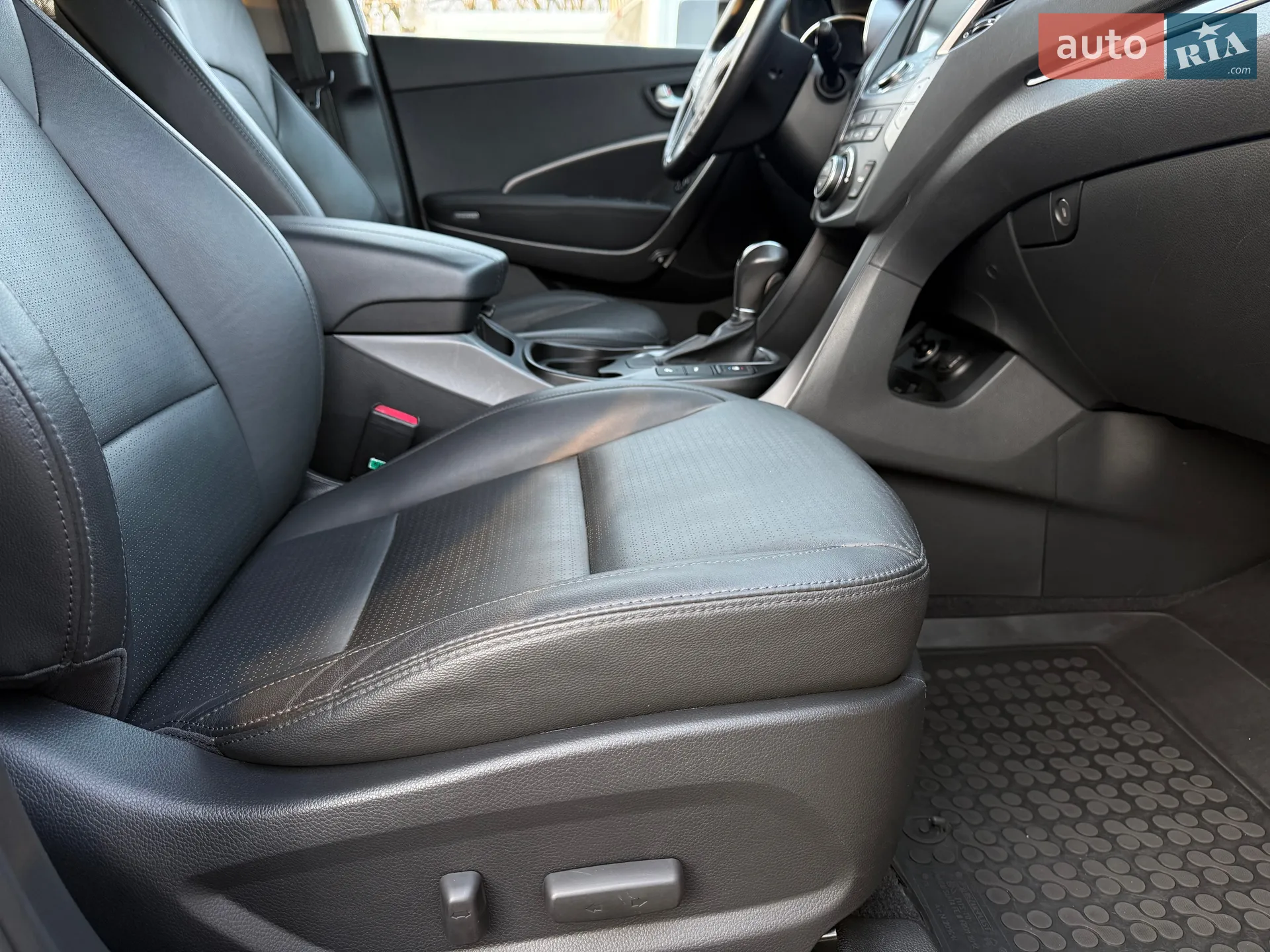2014 Hyundai Santa Fe - мініатюра 39
