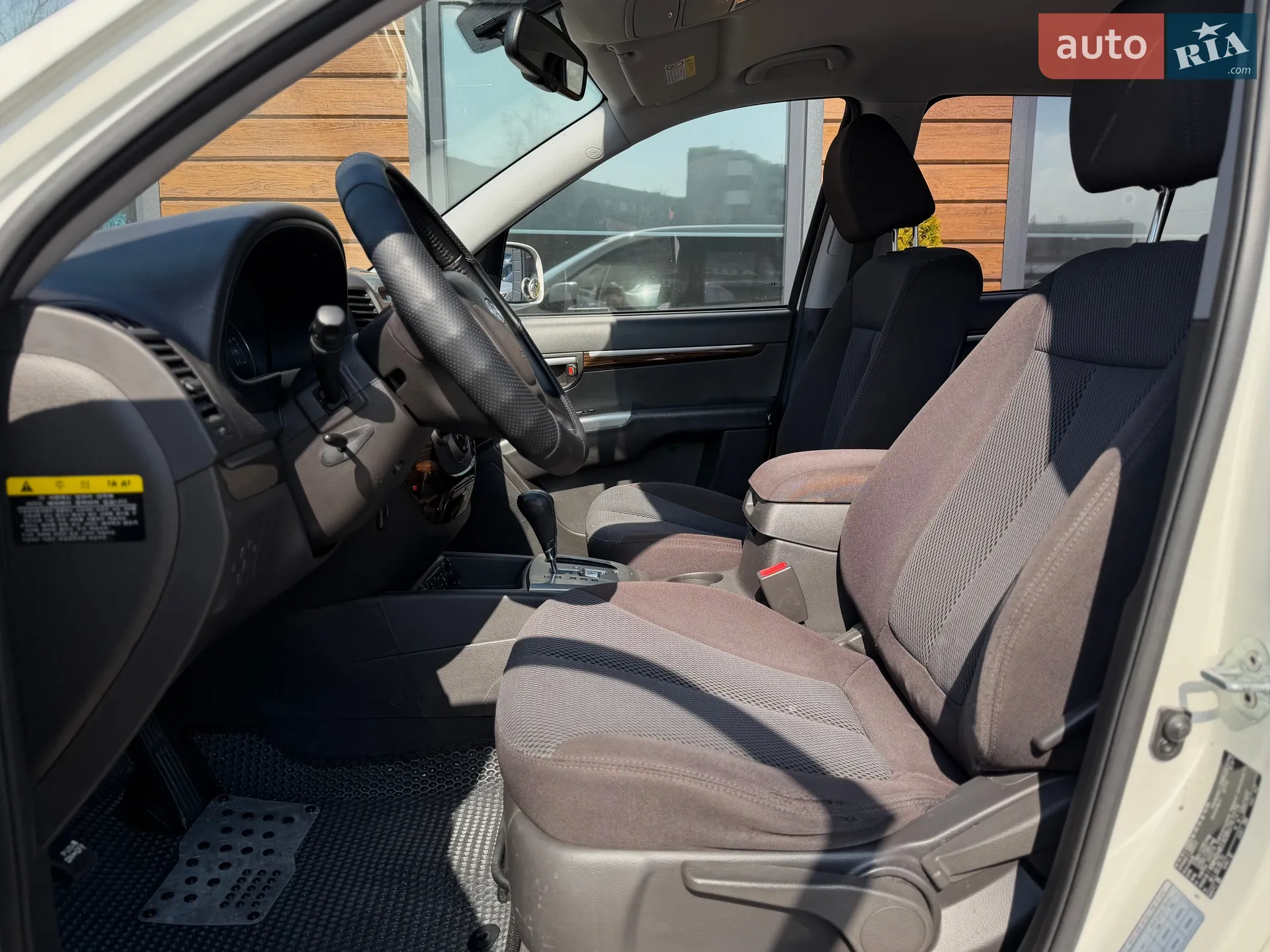 2011 Hyundai Santa Fe - мініатюра 25
