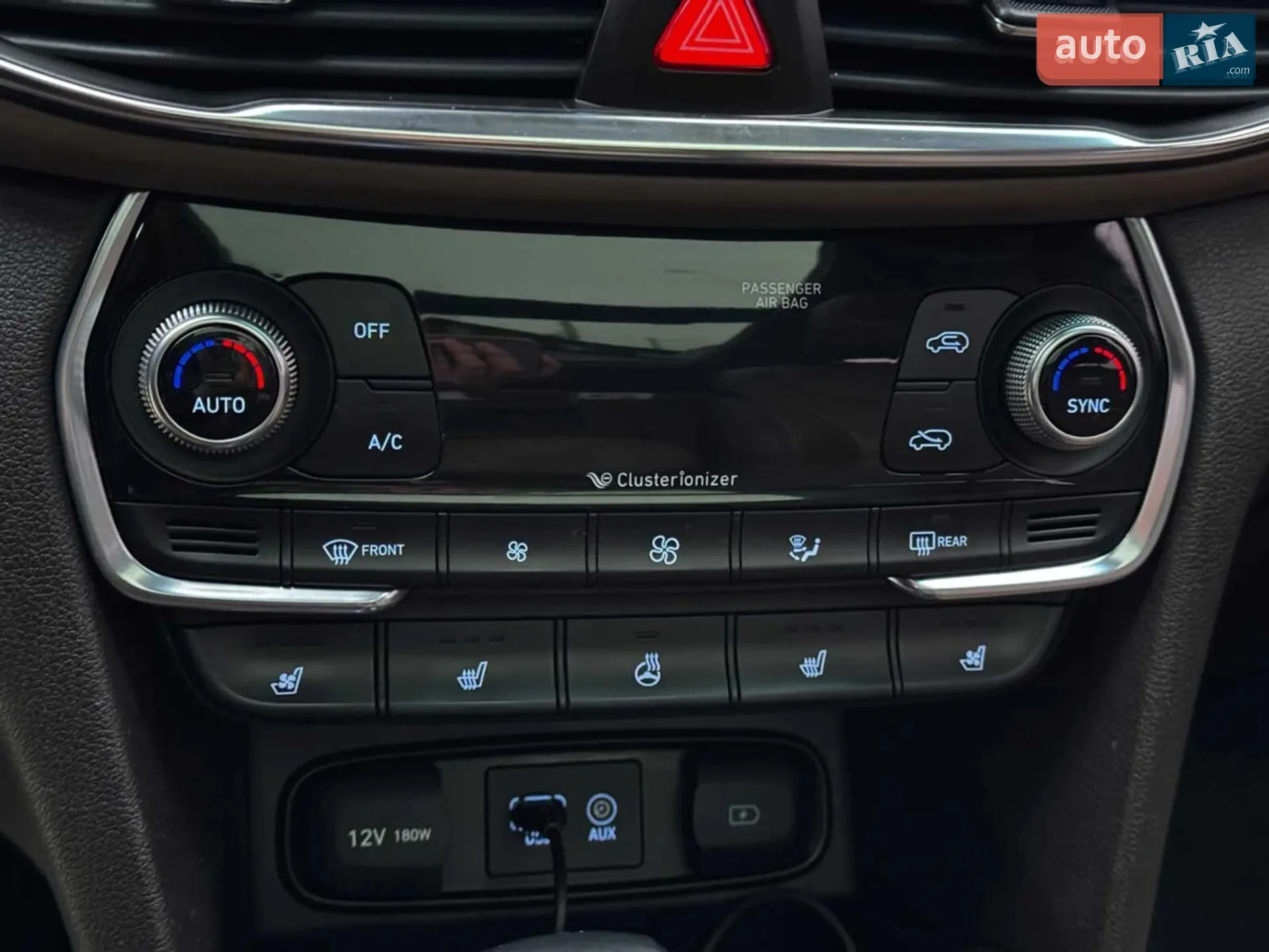 2019 Hyundai Santa Fe - мініатюра 23