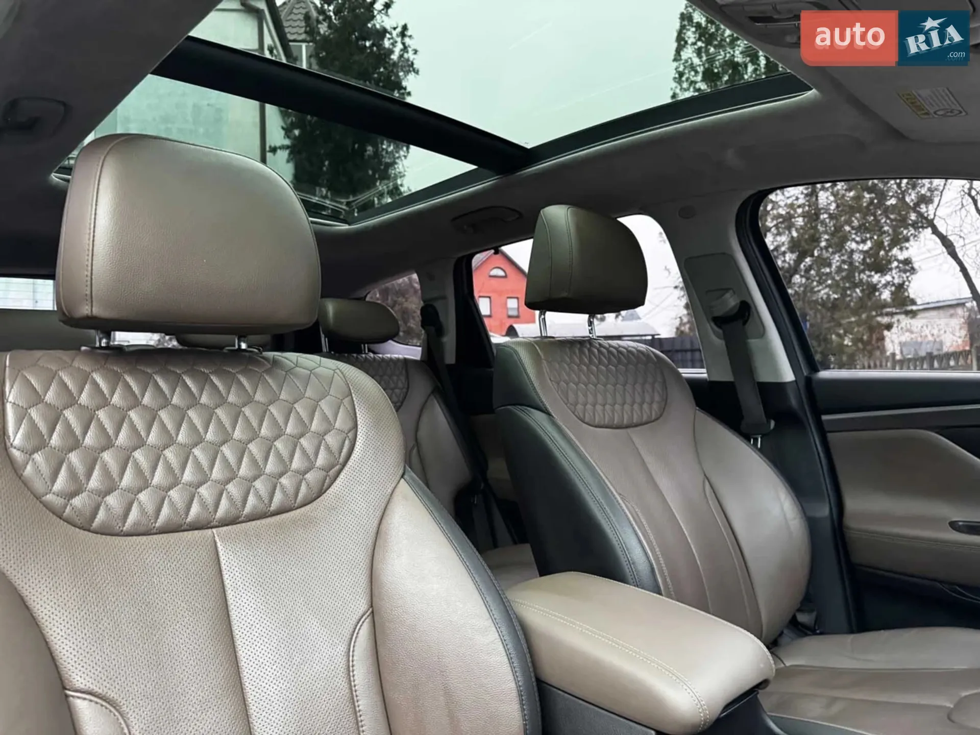 2019 Hyundai Santa Fe - мініатюра 37