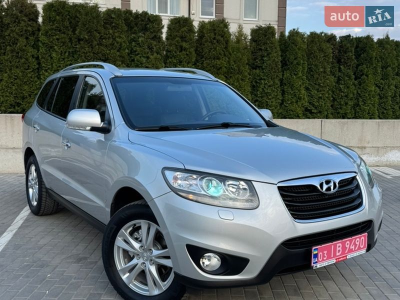 Внедорожник / Кроссовер Hyundai Santa FE 2012 в Ровно