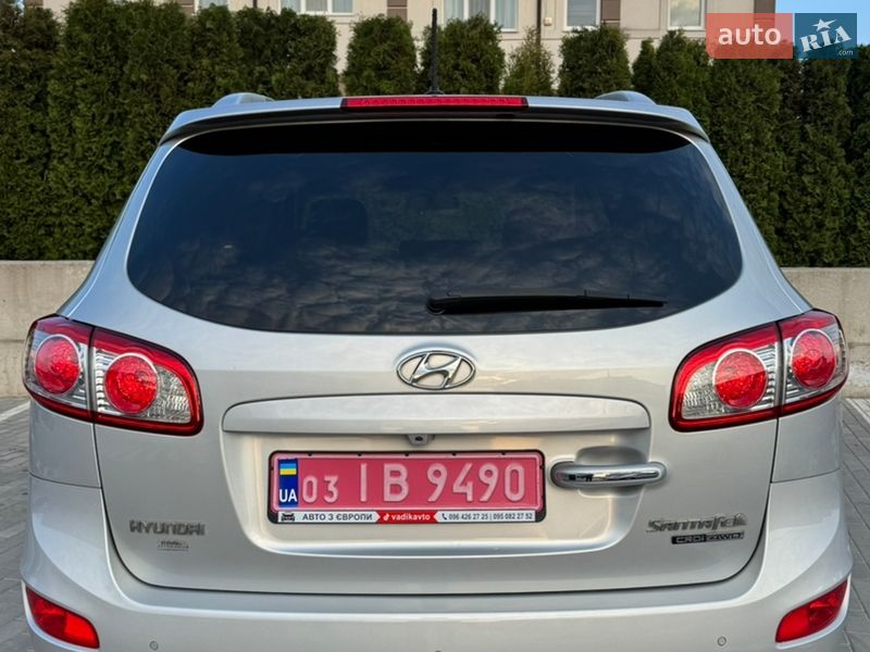 Внедорожник / Кроссовер Hyundai Santa FE 2012 в Ровно