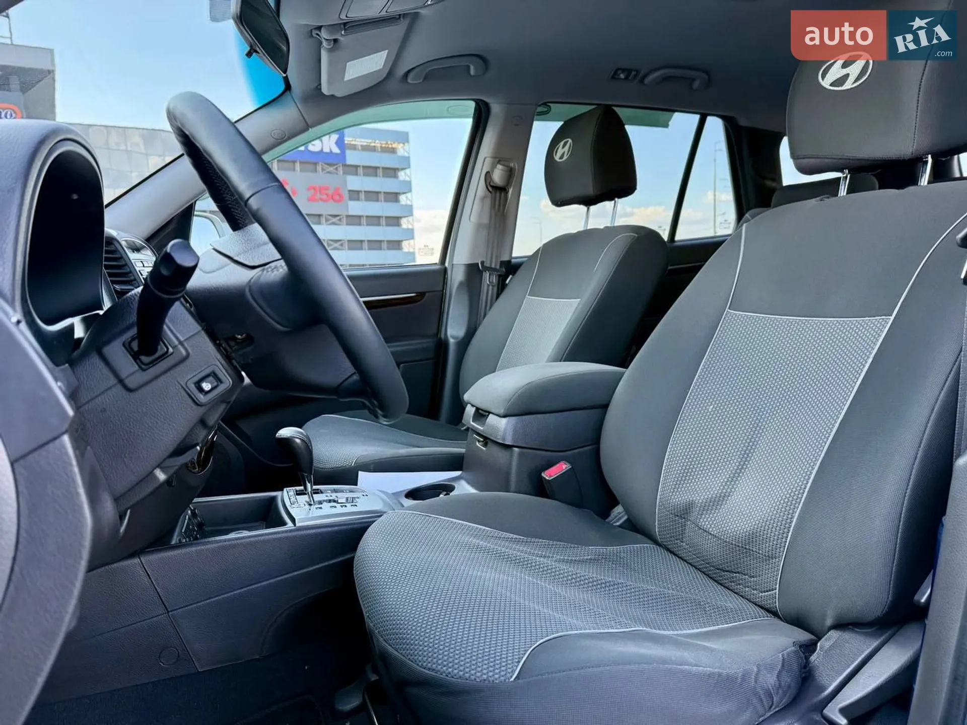 2011 Hyundai Santa Fe - мініатюра 22