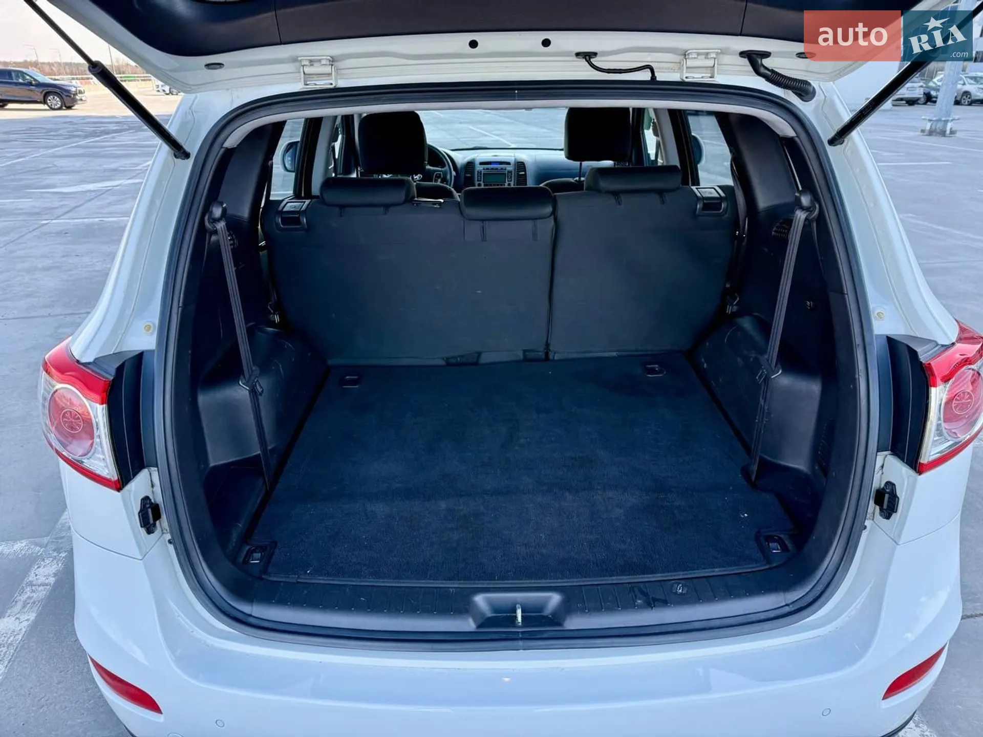 2011 Hyundai Santa Fe - мініатюра 25