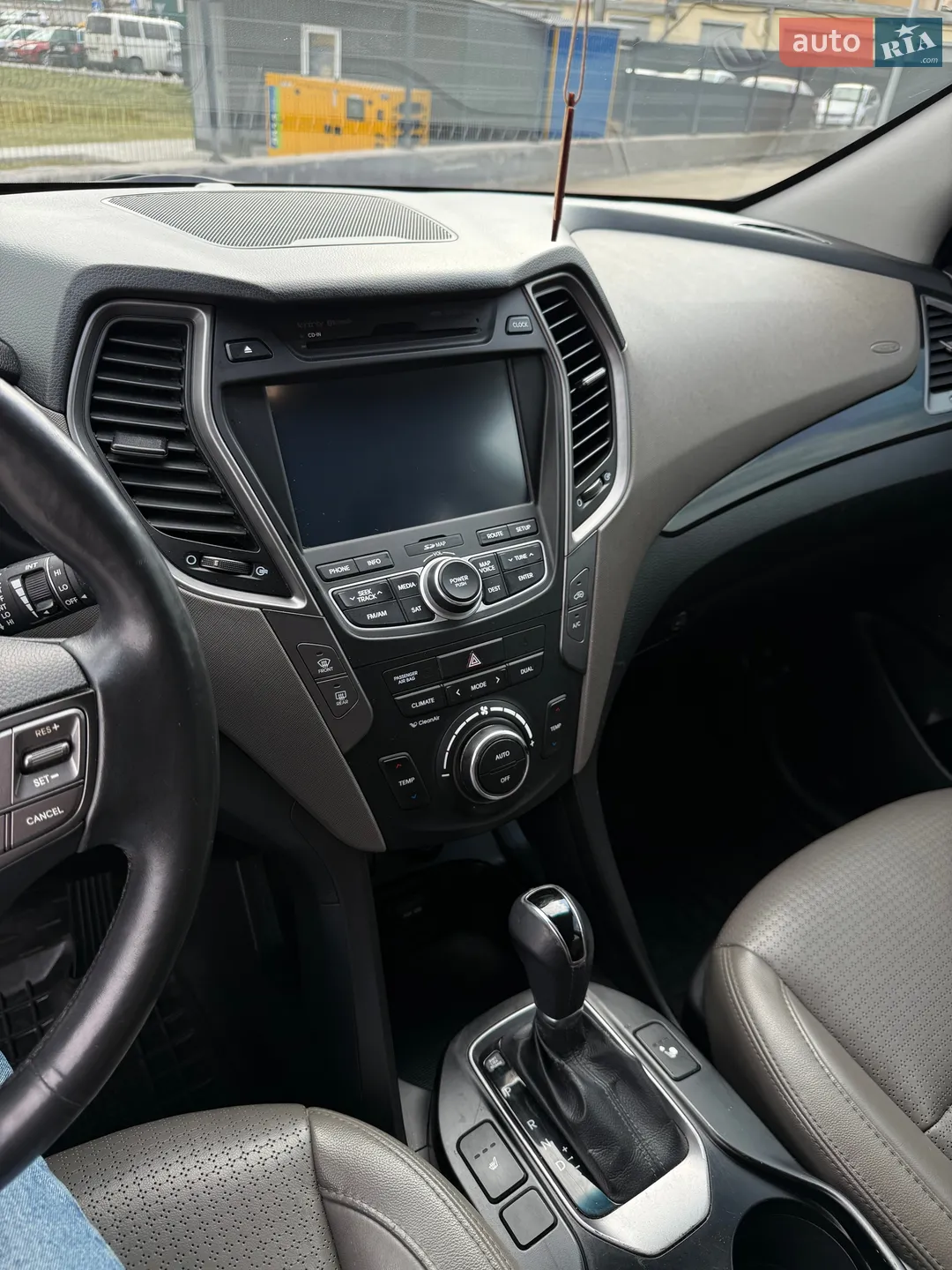 2013 Hyundai Santa Fe - мініатюра 23