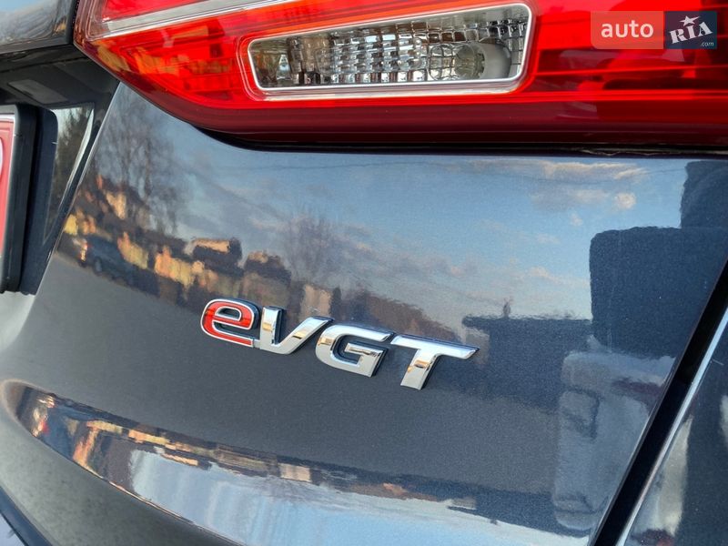 Внедорожник / Кроссовер Hyundai Santa FE 2013 в Киеве