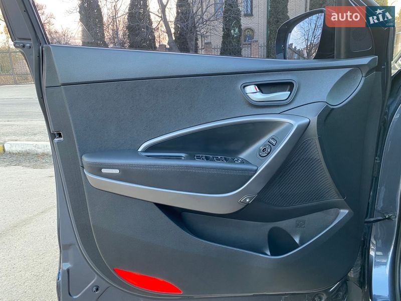 Внедорожник / Кроссовер Hyundai Santa FE 2013 в Киеве