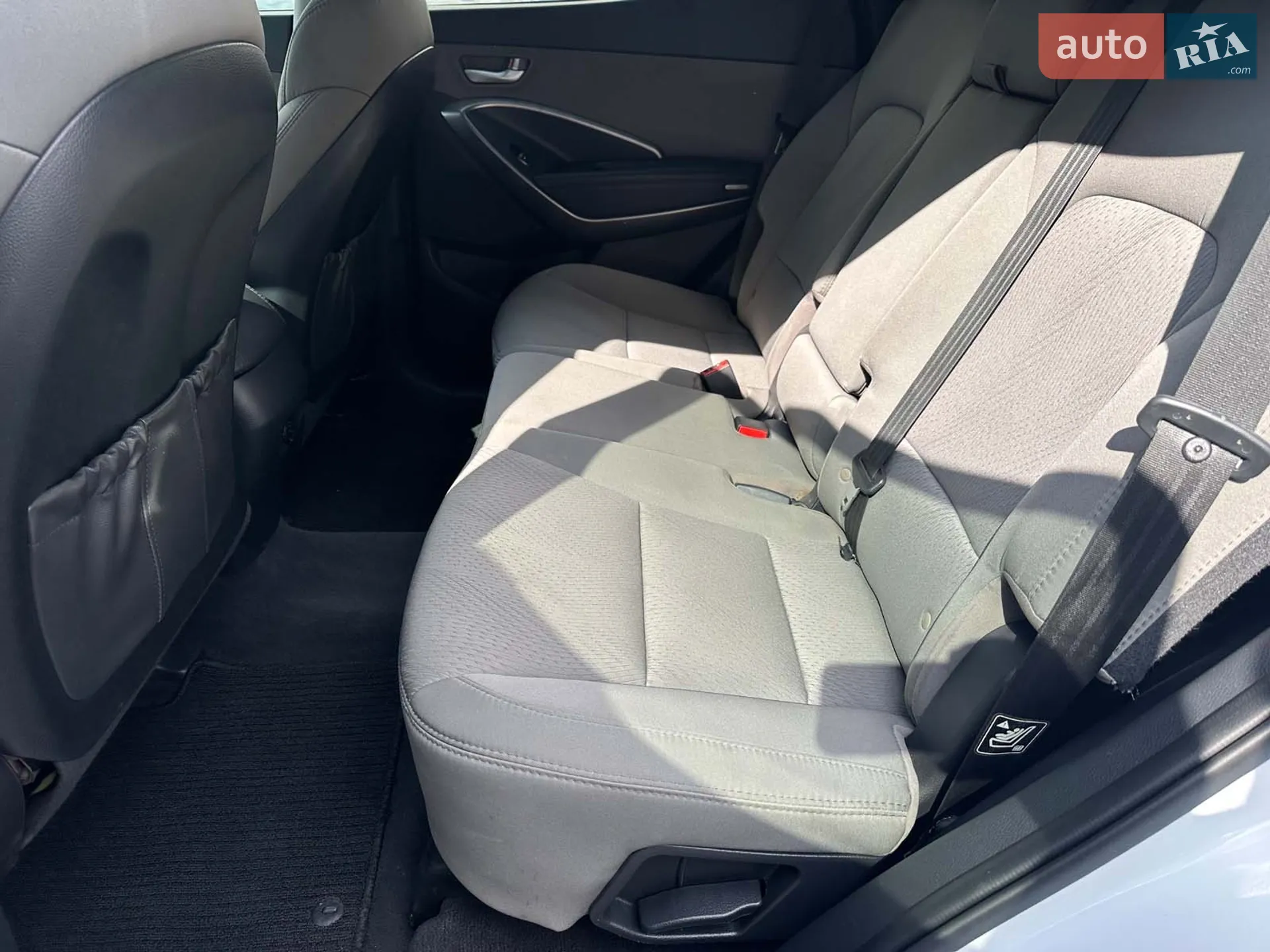 2016 Hyundai Santa Fe - мініатюра 11