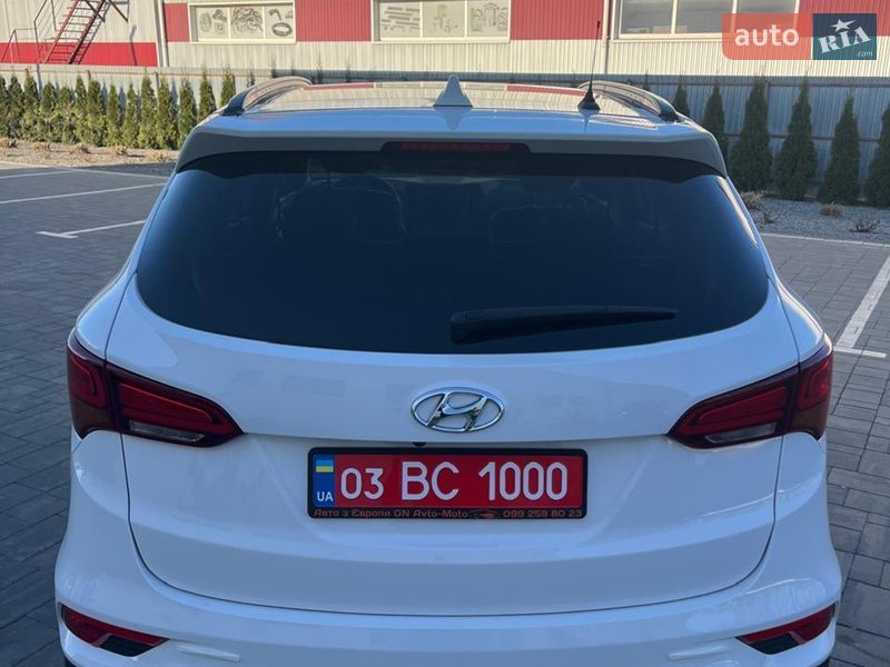 Внедорожник / Кроссовер Hyundai Santa FE 2016 в Луцке