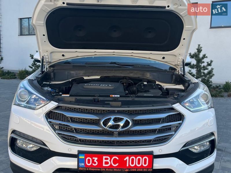 Внедорожник / Кроссовер Hyundai Santa FE 2016 в Луцке