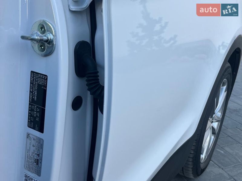 Внедорожник / Кроссовер Hyundai Santa FE 2016 в Луцке