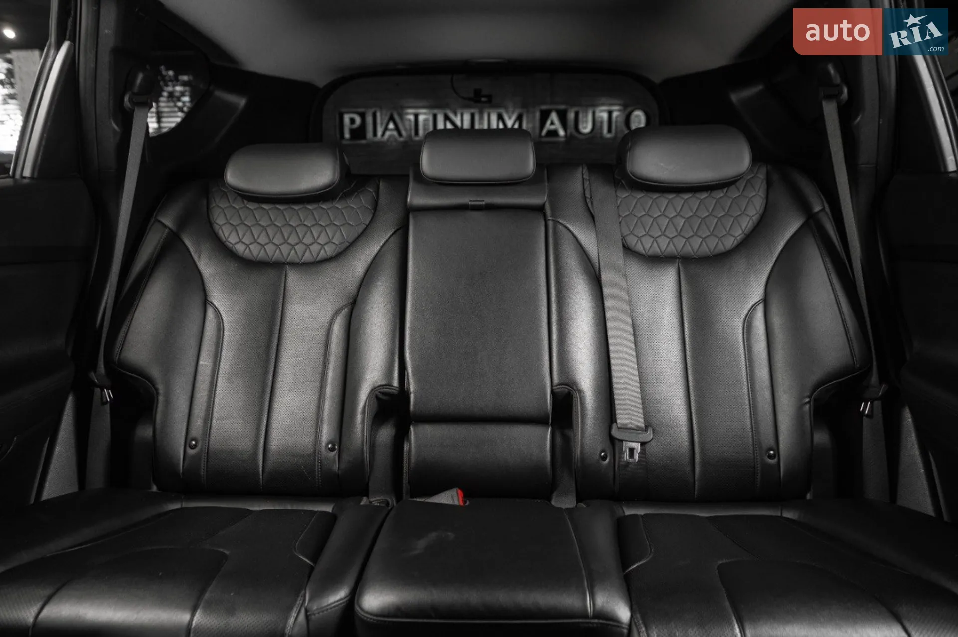 2019 Hyundai Santa Fe - мініатюра 18