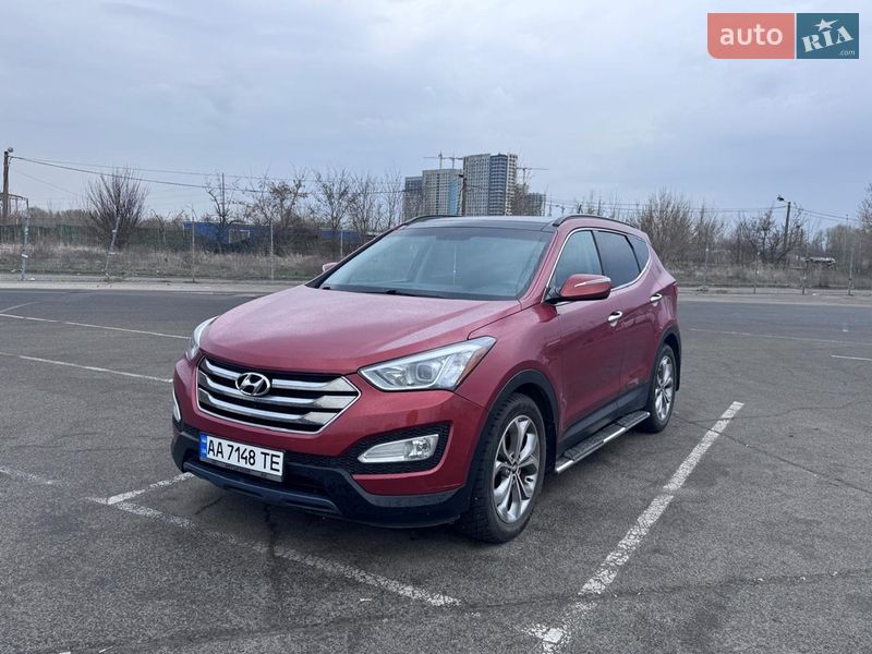 Внедорожник / Кроссовер Hyundai Santa FE 2016 в Киеве