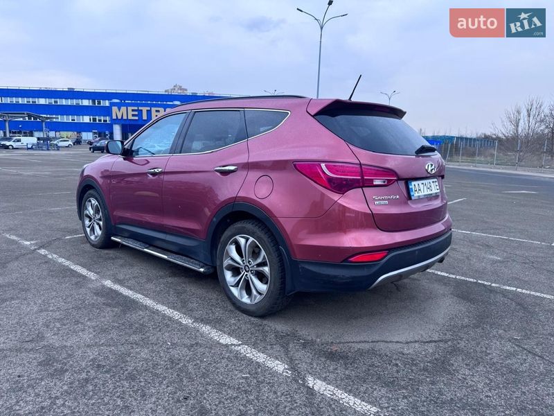 Внедорожник / Кроссовер Hyundai Santa FE 2016 в Киеве