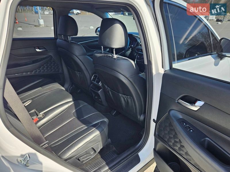 Внедорожник / Кроссовер Hyundai Santa FE 2018 в Днепре