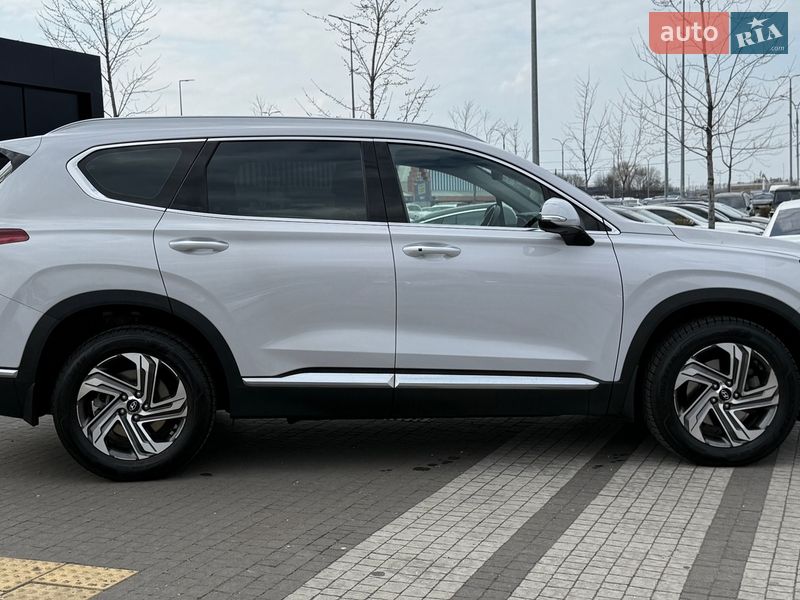 Внедорожник / Кроссовер Hyundai Santa FE 2021 в Киеве