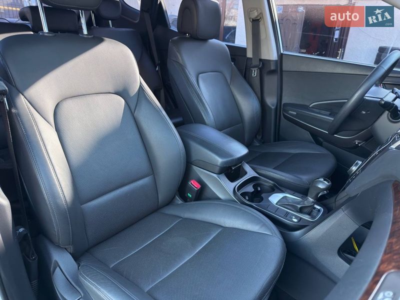 Внедорожник / Кроссовер Hyundai Santa FE 2015 в Одессе