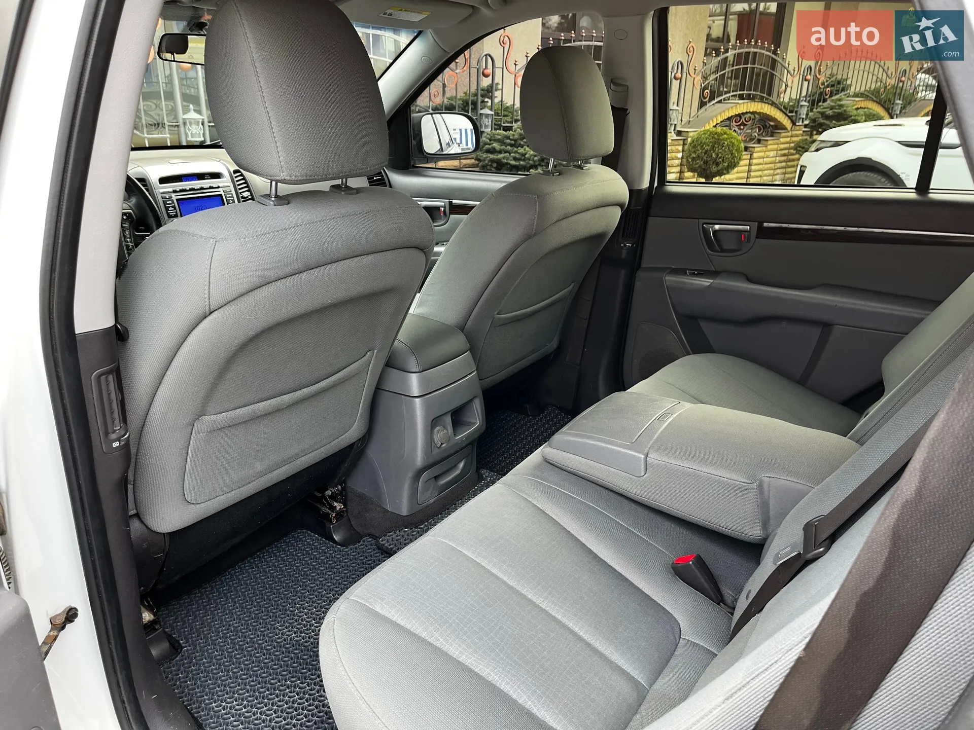 2012 Hyundai Santa Fe - мініатюра 32