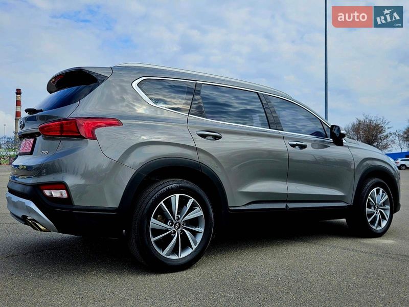 Внедорожник / Кроссовер Hyundai Santa FE 2018 в Днепре