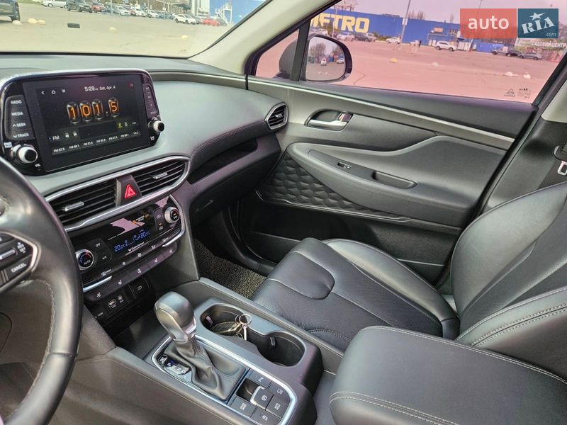 Внедорожник / Кроссовер Hyundai Santa FE 2018 в Днепре