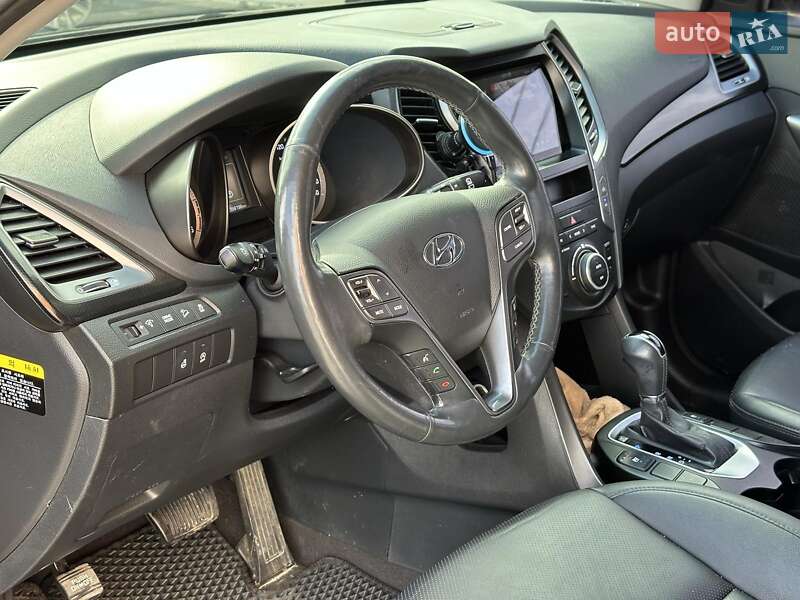 Внедорожник / Кроссовер Hyundai Santa FE 2016 в Одессе