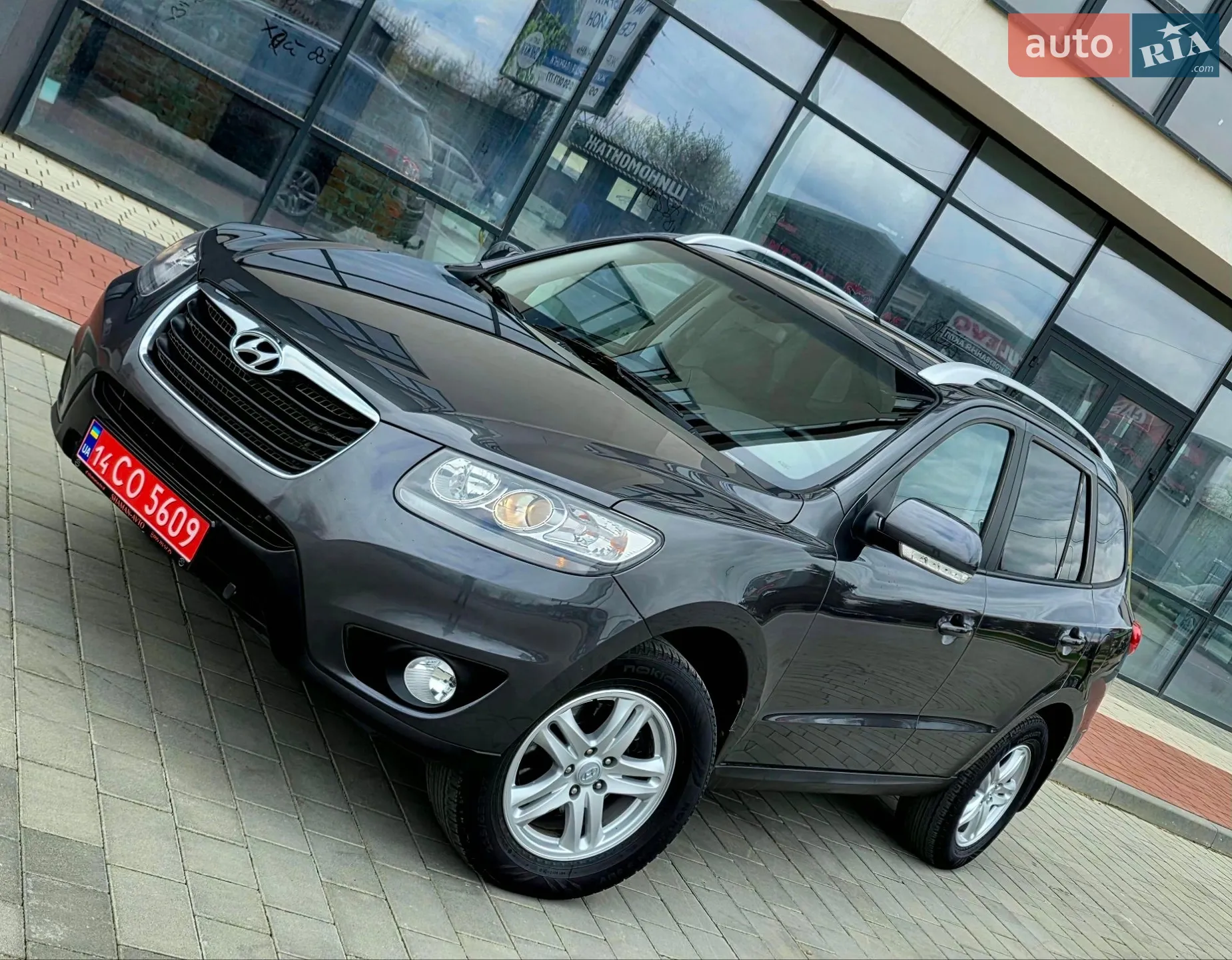 2011 Hyundai Santa Fe - мініатюра 8