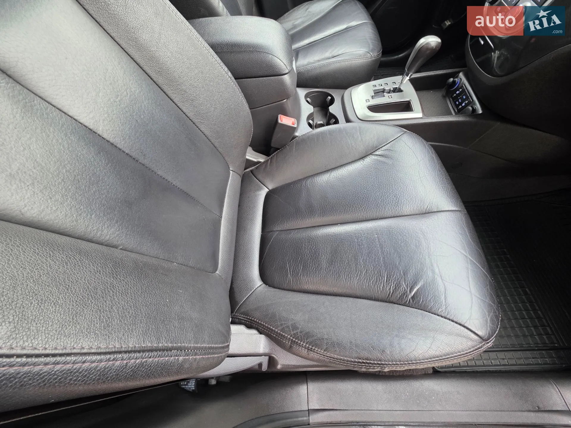 2011 Hyundai Santa Fe - мініатюра 47