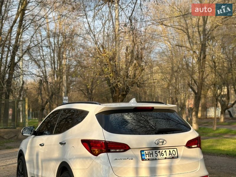 Позашляховик / Кросовер Hyundai Santa FE 2017 в Одесі