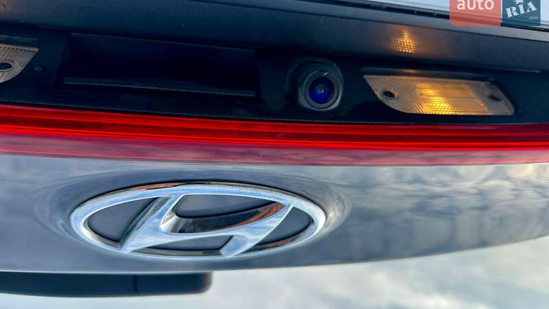 Внедорожник / Кроссовер Hyundai Santa FE 2020 в Киеве