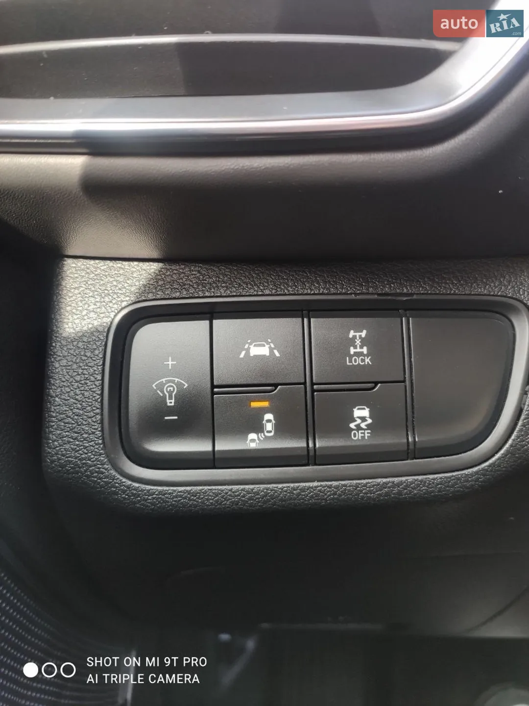 2019 Hyundai Santa Fe - мініатюра 12