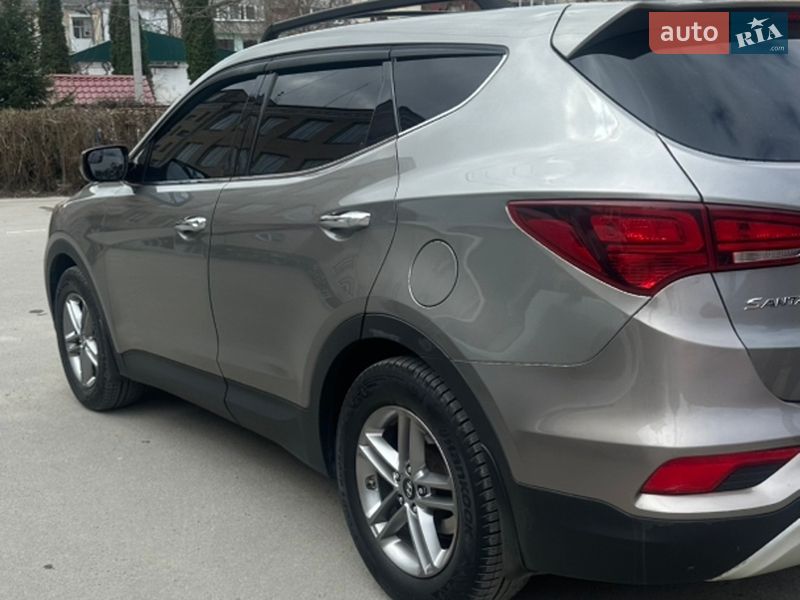 Внедорожник / Кроссовер Hyundai Santa FE 2016 в Каменец-Подольском