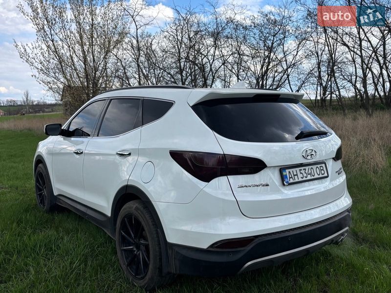 Внедорожник / Кроссовер Hyundai Santa FE 2014 в Краматорске